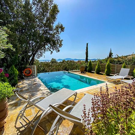 La Riviera Barbati Seaside Apartments & Villas Luaran gambar