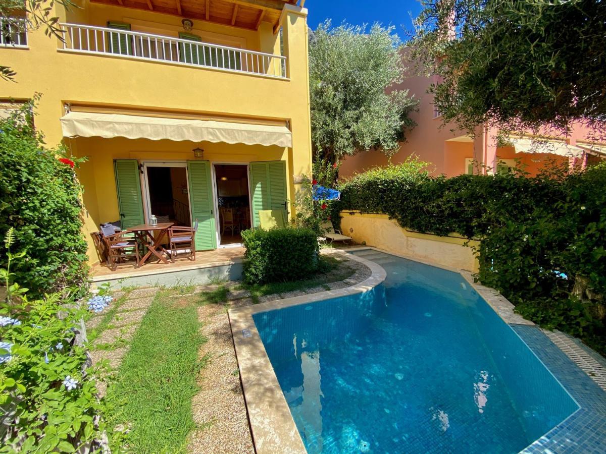 La Riviera Barbati Seaside Apartments & Villas Luaran gambar