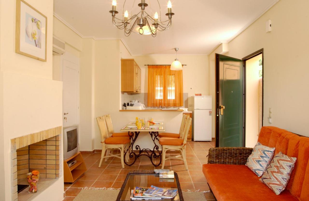 La Riviera Barbati Seaside Apartments & Villas Luaran gambar