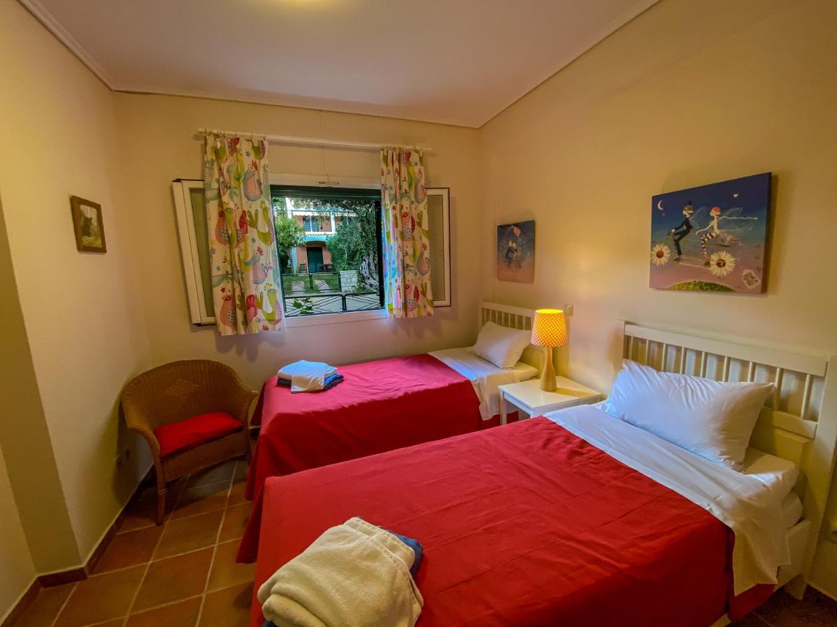 La Riviera Barbati Seaside Apartments & Villas Luaran gambar
