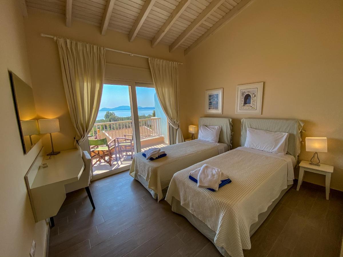 La Riviera Barbati Seaside Apartments & Villas Luaran gambar