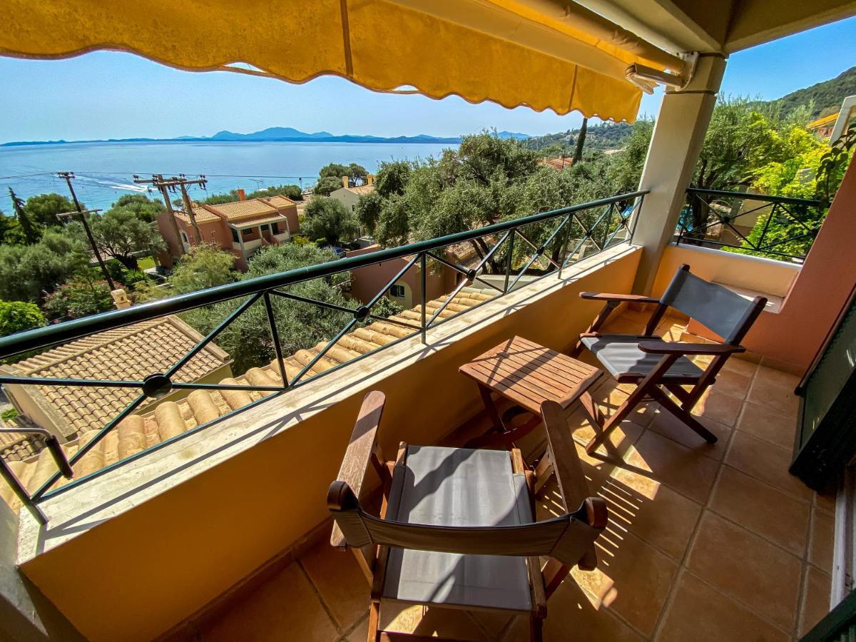 La Riviera Barbati Seaside Apartments & Villas Luaran gambar