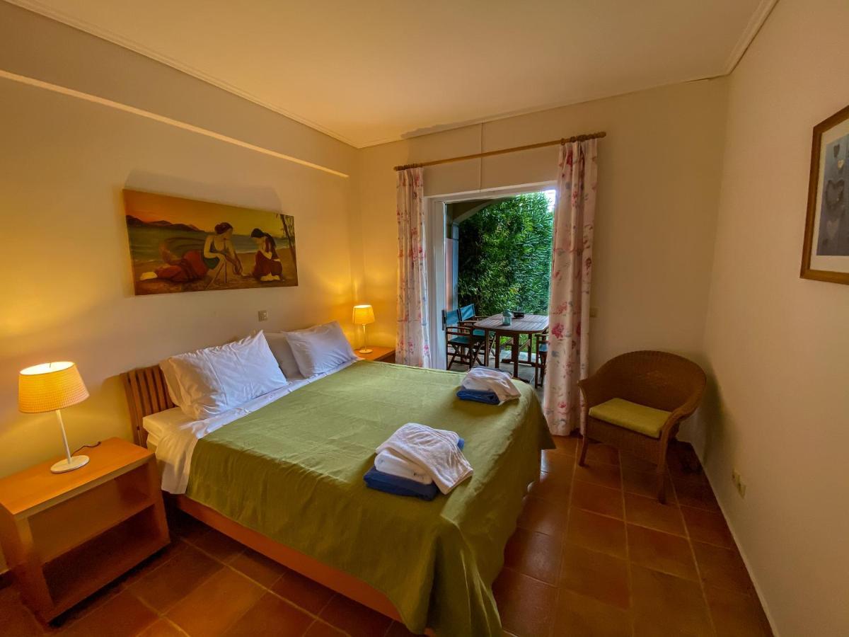La Riviera Barbati Seaside Apartments & Villas Luaran gambar