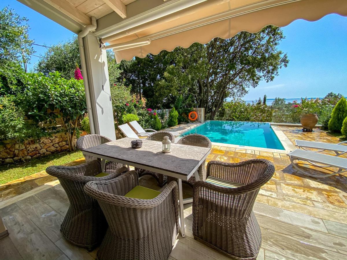 La Riviera Barbati Seaside Apartments & Villas Luaran gambar