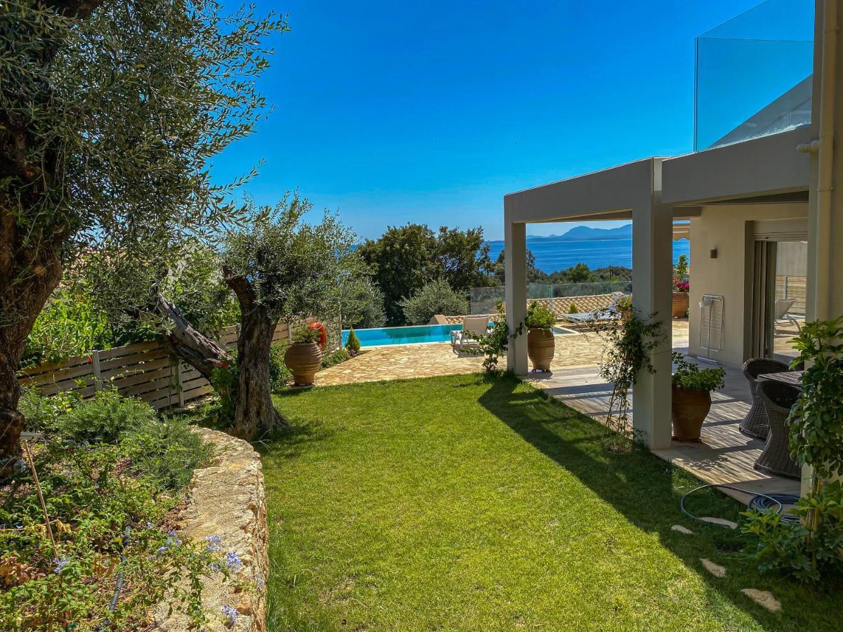 La Riviera Barbati Seaside Apartments & Villas Luaran gambar